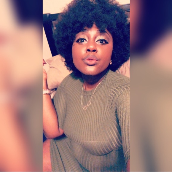 Meet your Posher, Tyeshia - Picture 5 of 8